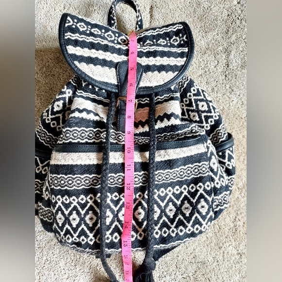 American Eagle Bohemian Print Black and White Backpack - Picture 3 of 10